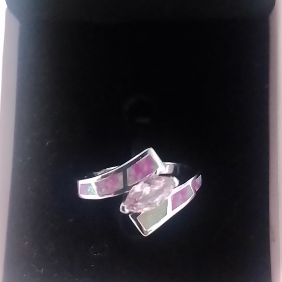 Ring - Picture 7 of 7